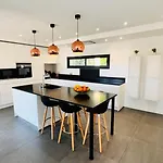 Luxueuse Contemporaine Avec Piscine A Deux Pas Des Plages De Biarritz * 比达尔