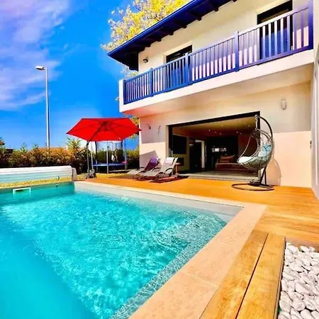 Luxueuse Contemporaine Avec Piscine A Deux Pas Des Plages De Biarritz Vila *