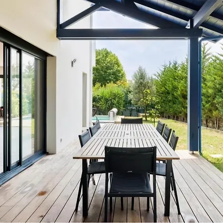 Luxueuse Contemporaine Avec Piscine A Deux Pas Des Plages De Biarritz