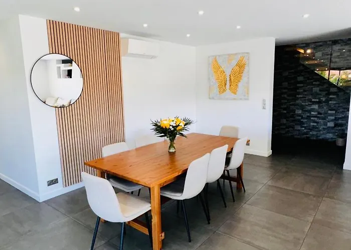 빌라 Luxueuse Contemporaine Avec Piscine A Deux Pas Des Plages De Biarritz